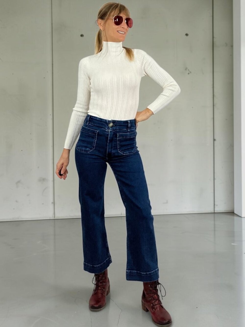 Anthropologie Maeve The Colette Jean 24 Blue Wide Leg High Rise Cropped